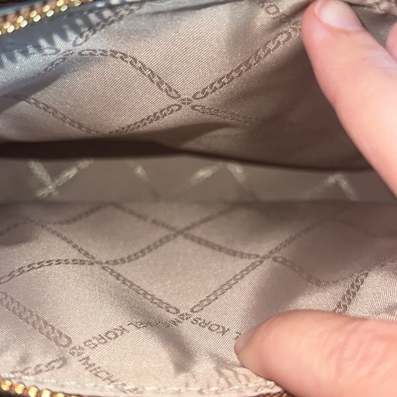 Michael Kors bag - Picture 3 of 3